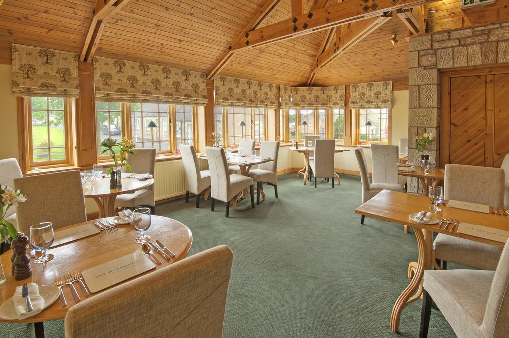 The Wheatsheaf Hotel And Restaurant Swinton  Buitenkant foto
