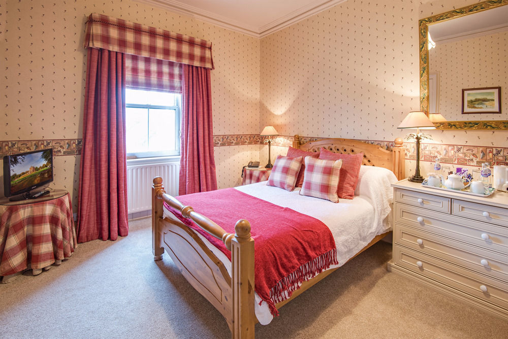 The Wheatsheaf Hotel And Restaurant Swinton  Buitenkant foto